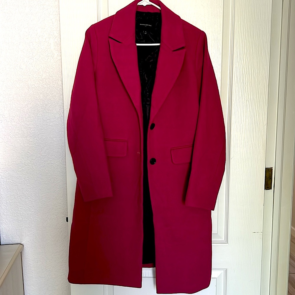 ⚠️ Ltd time reduction Banana Republic coat 🧥